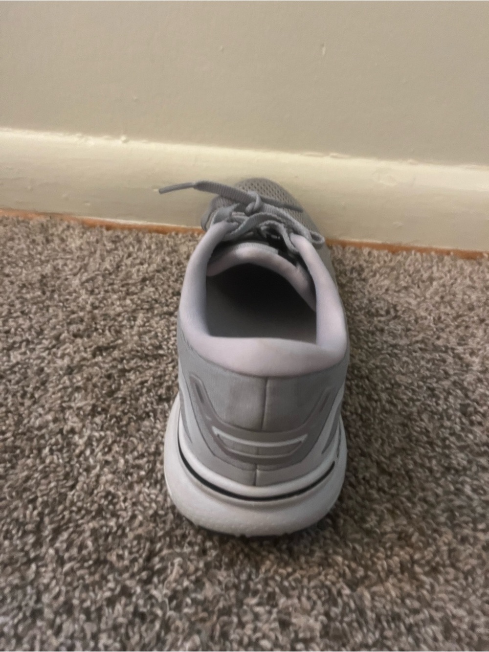 Brooks Ghost 15 Running Shoe - Light Gray w/ Black and White - Picture 6 of 9